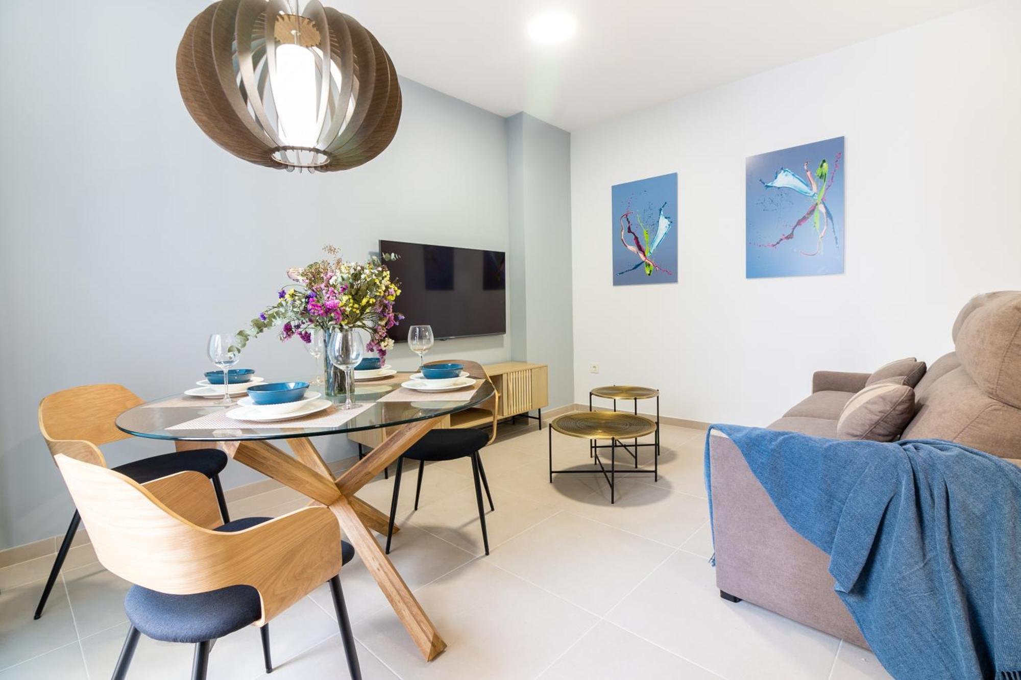 דירות Malaga Center Flat Mariblanca 12 Sun & Terrace Boutique חדר תמונה